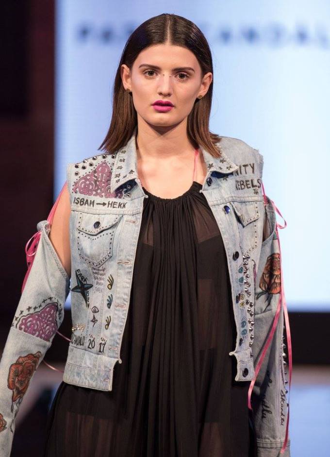 18595216_1727013537325996_6682969442181198418_o